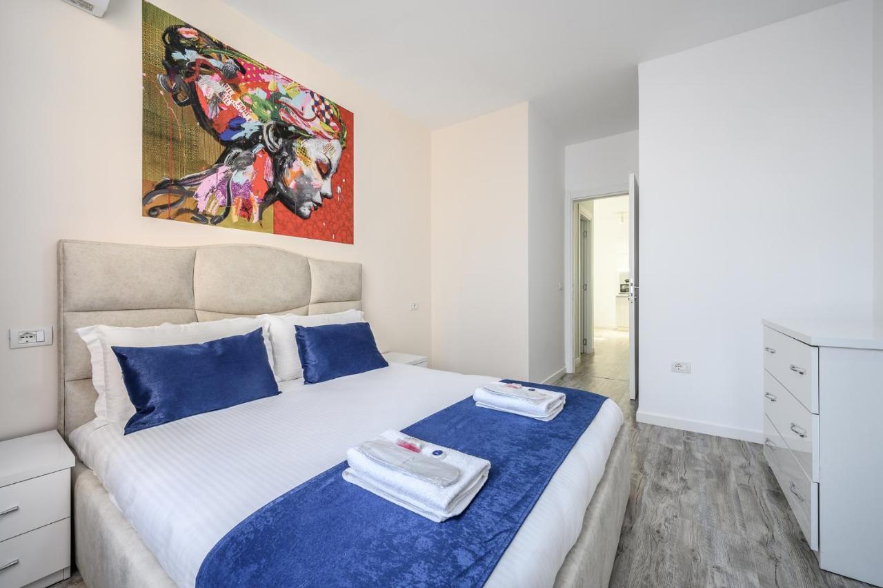 Miku Apartment-Modernly Designed Downtown Tirana Exterior foto